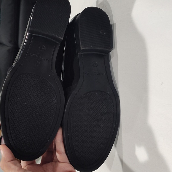 Bandolino Lindio 3 Loafer Black Patent with Bows - Picture 13 of 13